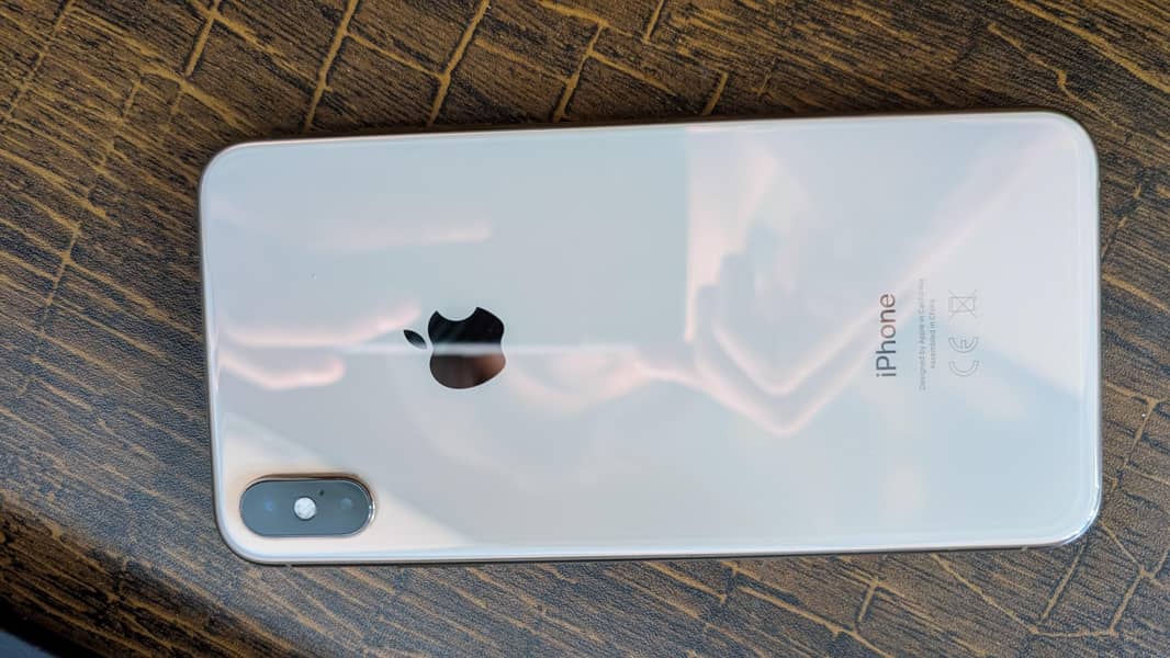 Apple iPhone XS Max 2