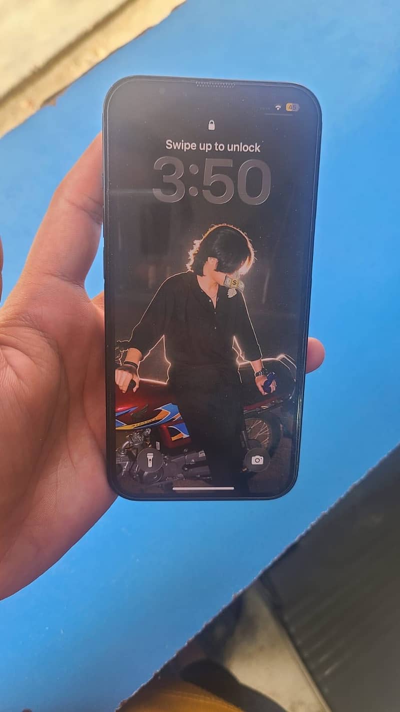 Apple iPhone 13 1