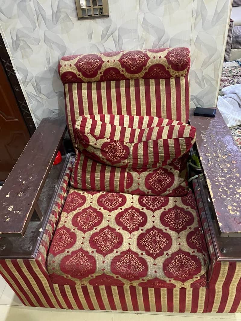 2 sofa sets 4