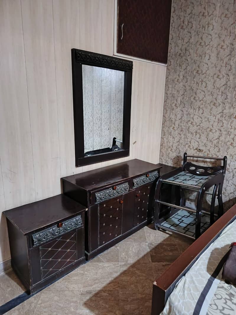 Dressing Table Good Condition 0