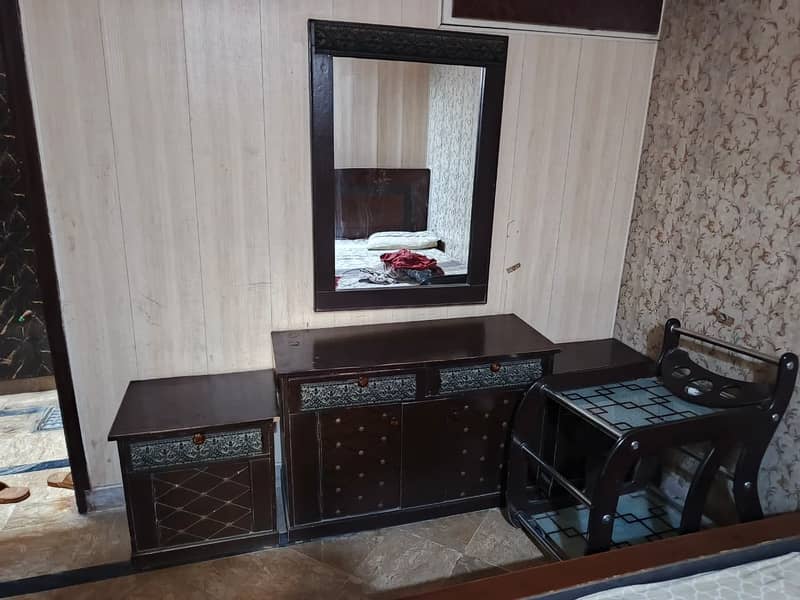Dressing Table Good Condition 1