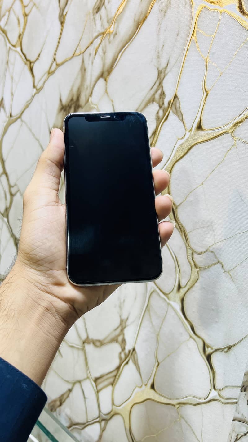 Apple iPhone X 0