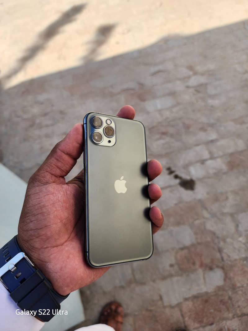Apple iPhone 11 Pro 6