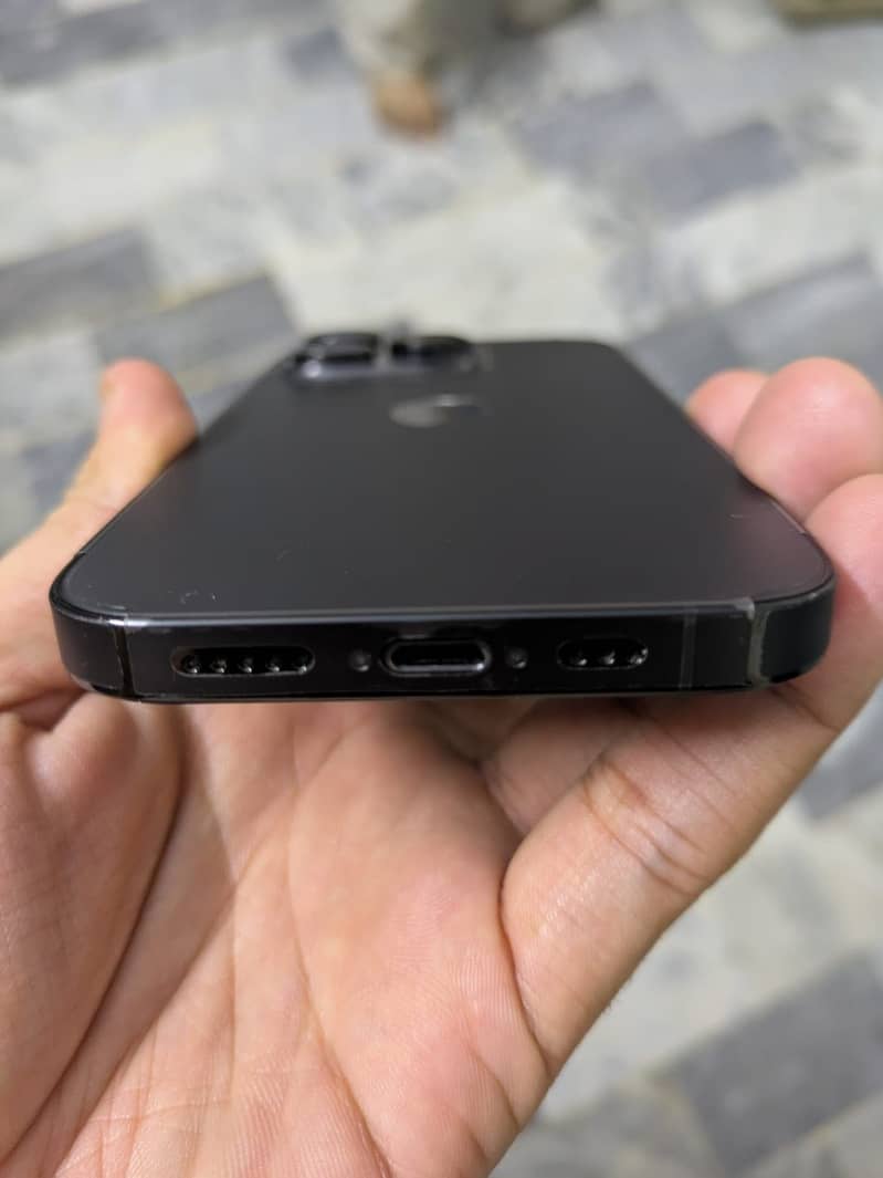 Apple iPhone 14 Pro 1