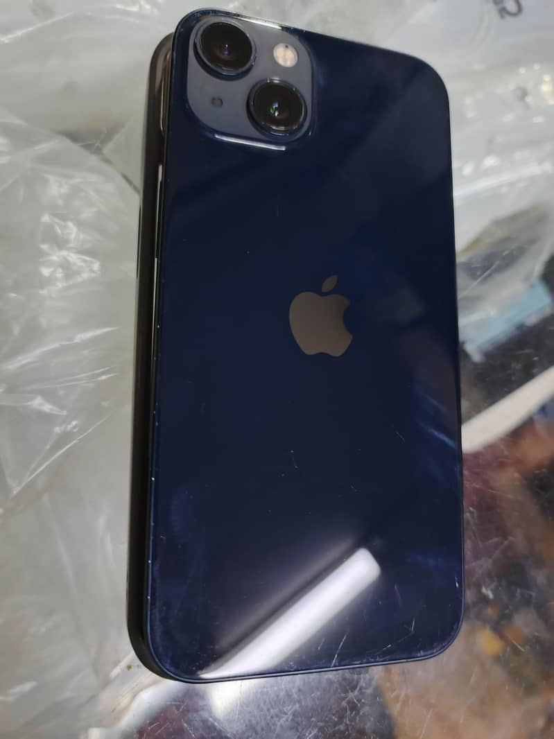 Apple iPhone 13 2