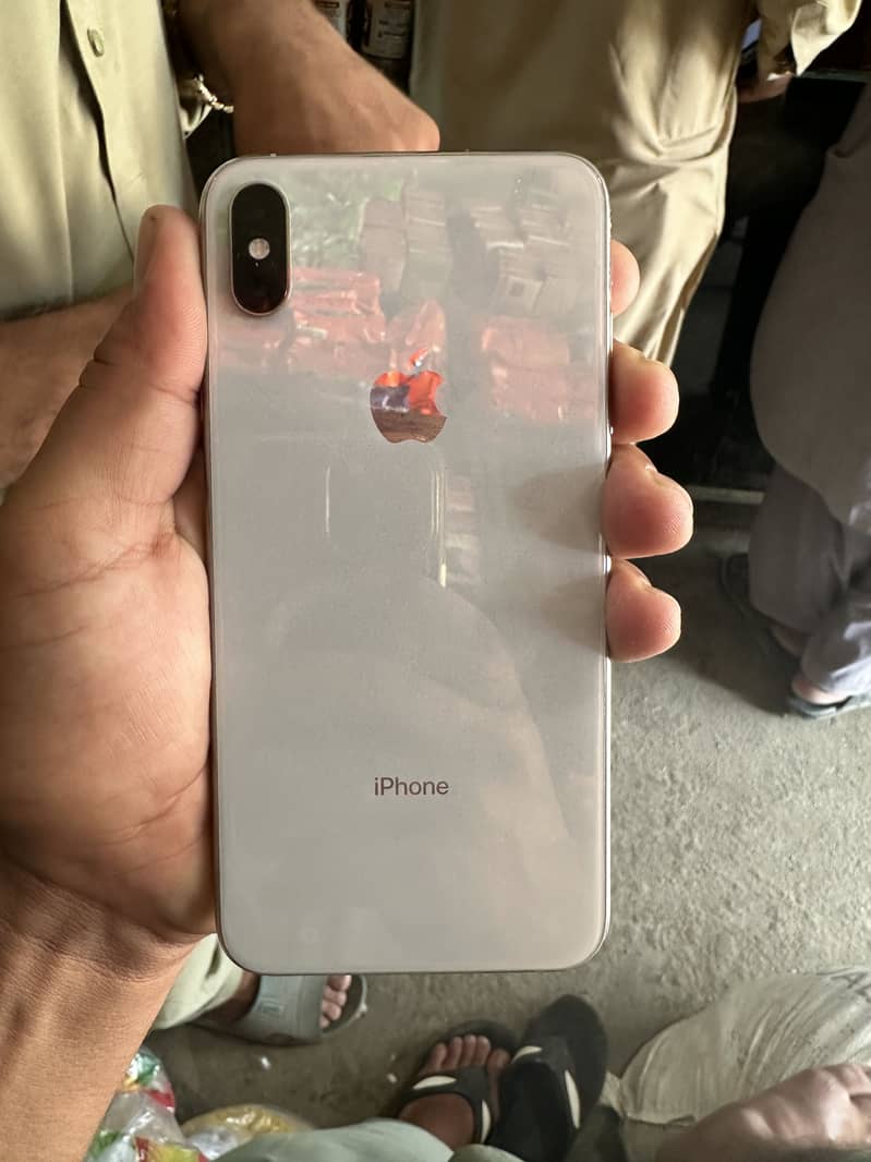 Apple iPhone XS Max 2