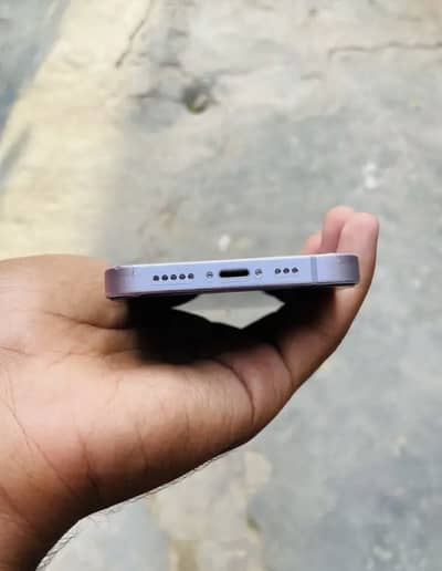 Apple iPhone 14