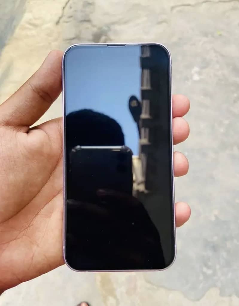 Apple iPhone 14 1