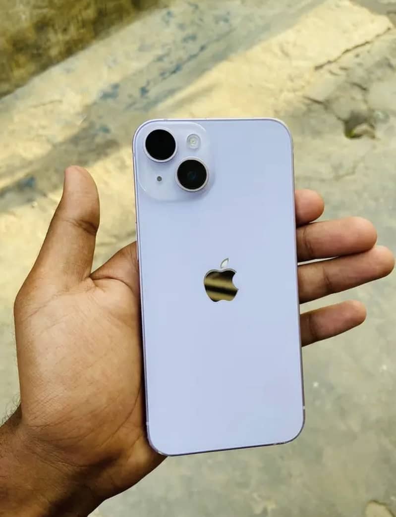 Apple iPhone 14 3