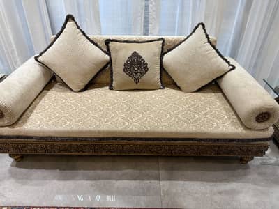 Sofa set