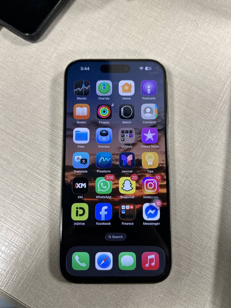 Apple iPhone 15 Pro 2