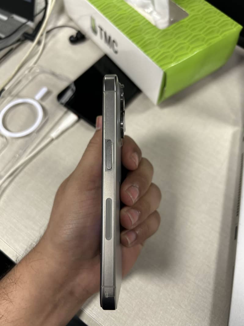 Apple iPhone 15 Pro 5