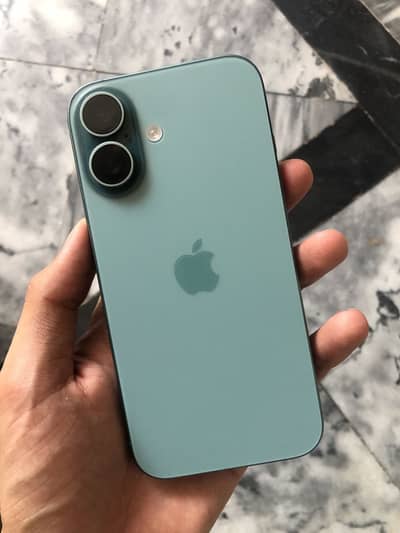 Apple iPhone 16