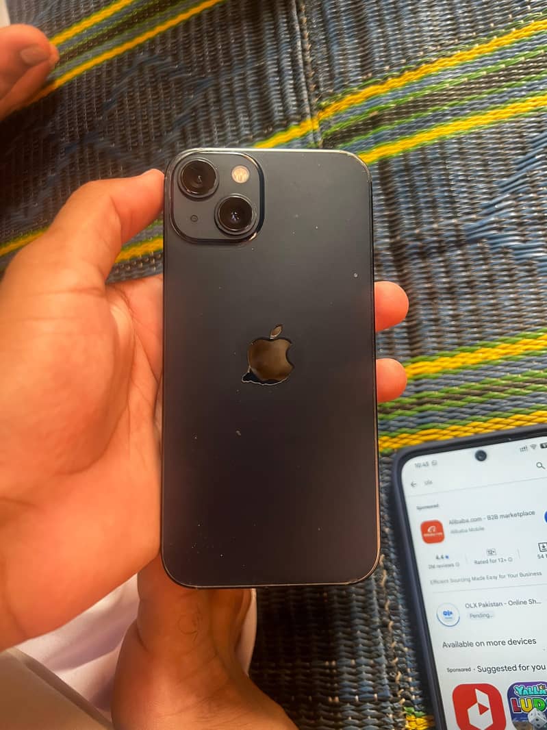Apple iPhone 13 0