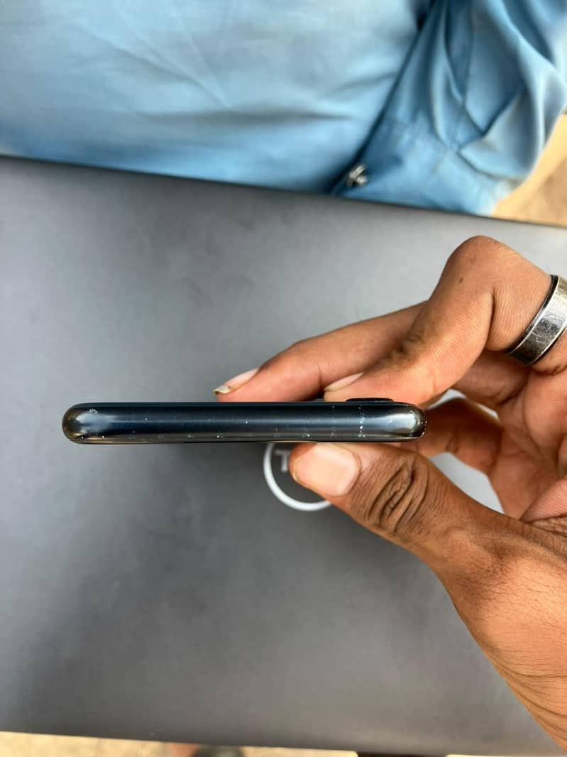 Apple iPhone SE 7