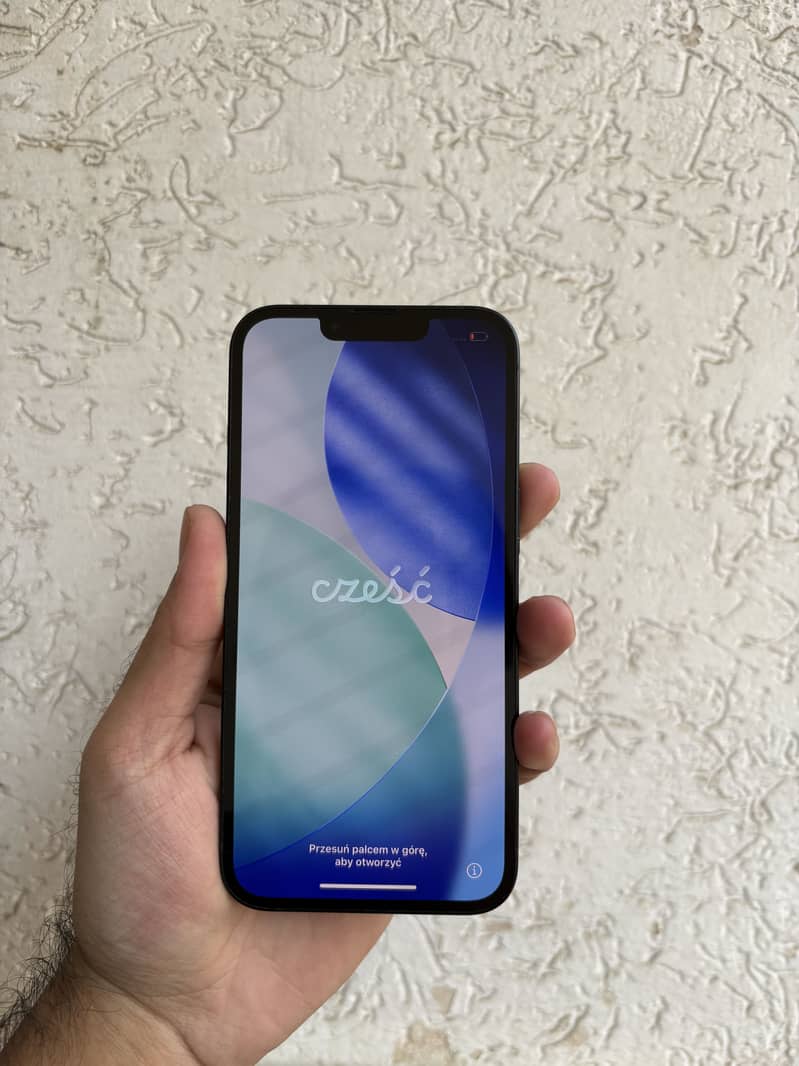 Apple iPhone 13 2