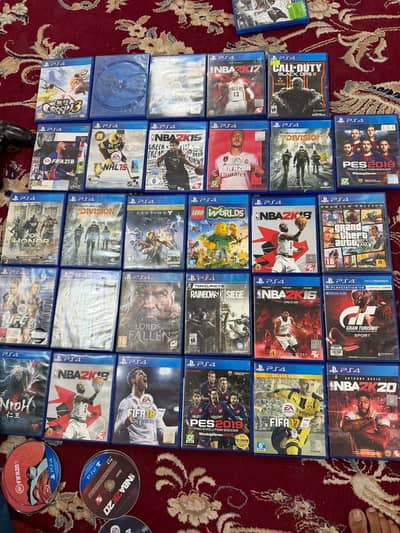 Ps4 gaming  100 cds avalible
