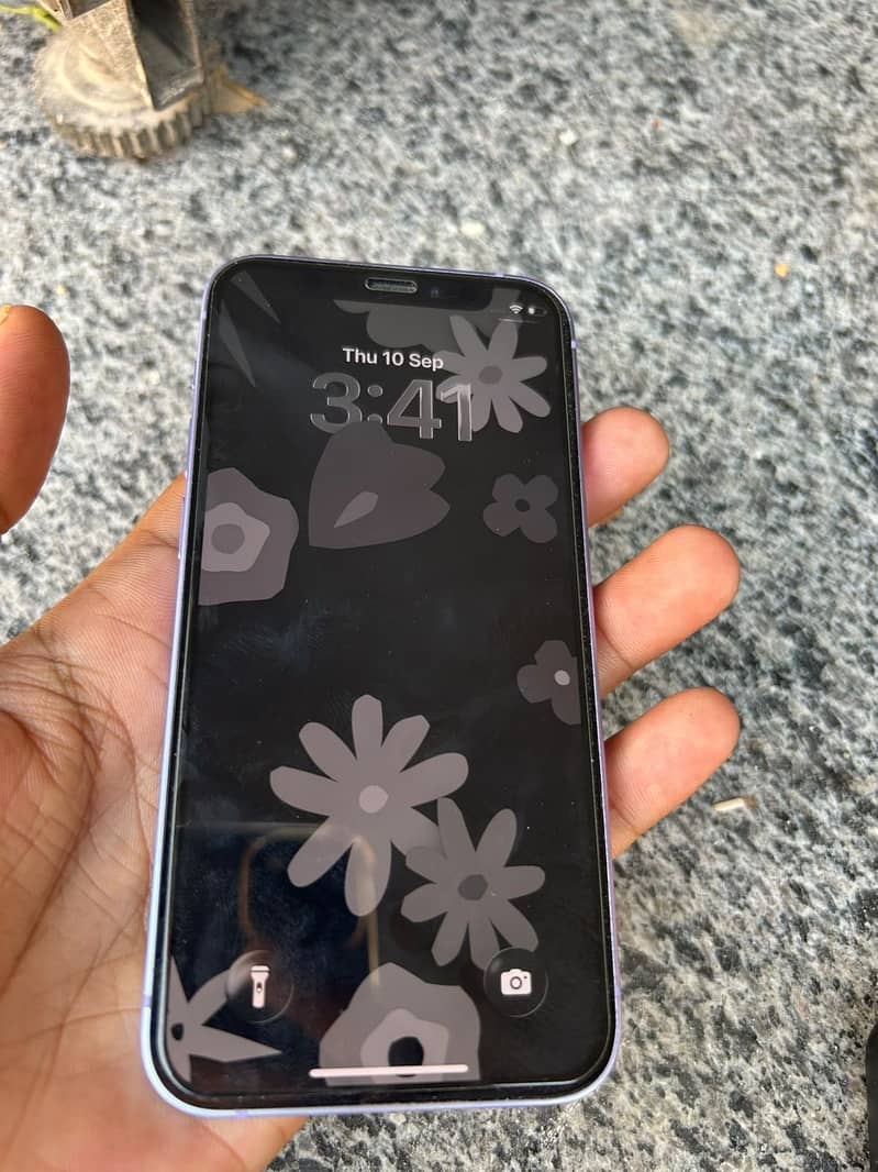 Apple iPhone 12 mini 7