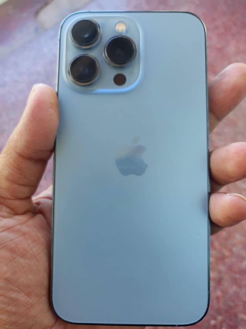 Apple iPhone 13 Pro 0