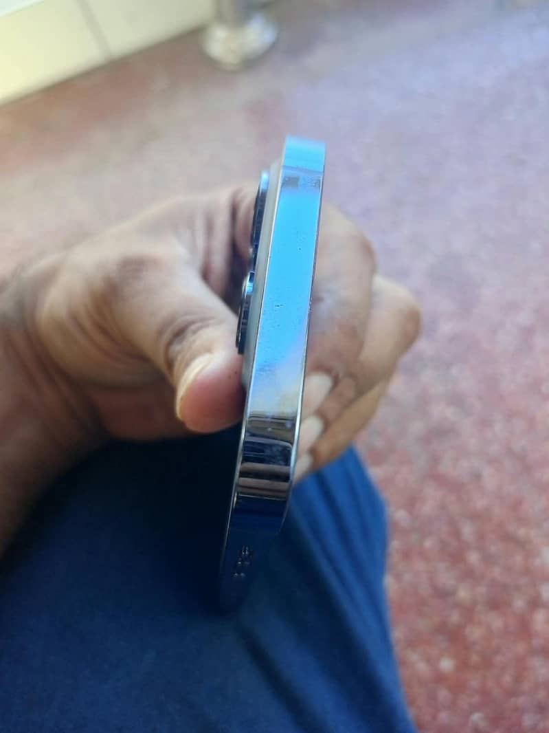 Apple iPhone 13 Pro 6