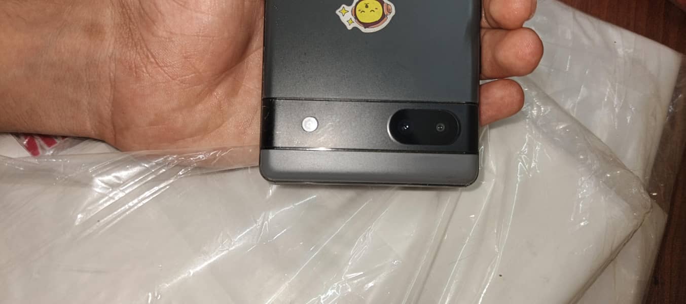 Google Pixel 6a 1