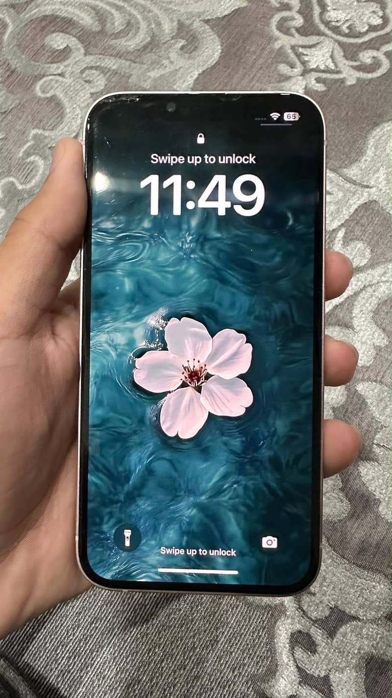 Apple iPhone 13 2