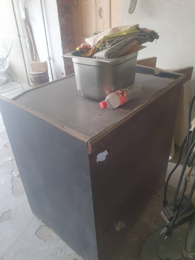 old tv trolley 2