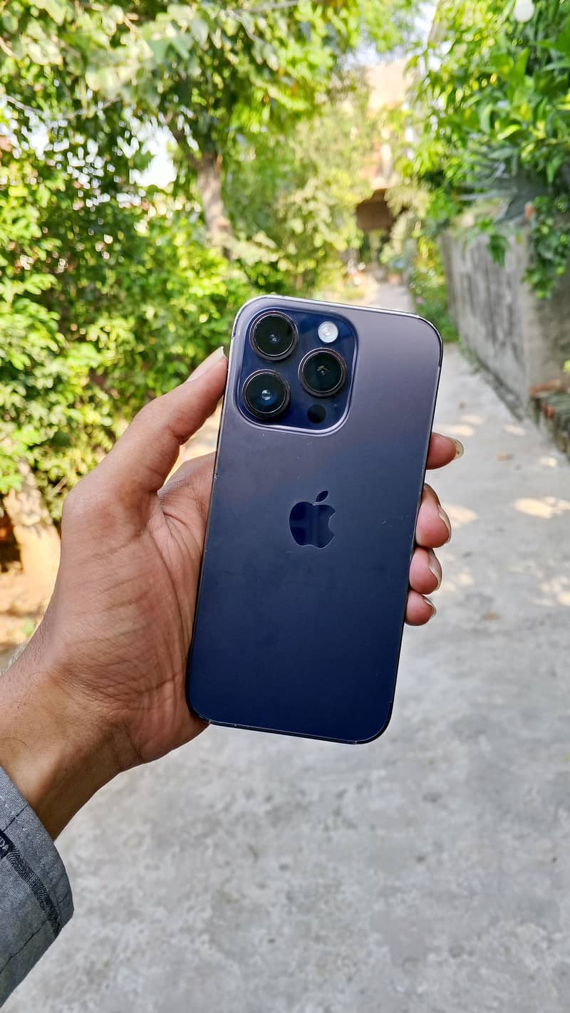 iPhone 14 Pro Sim time available 1