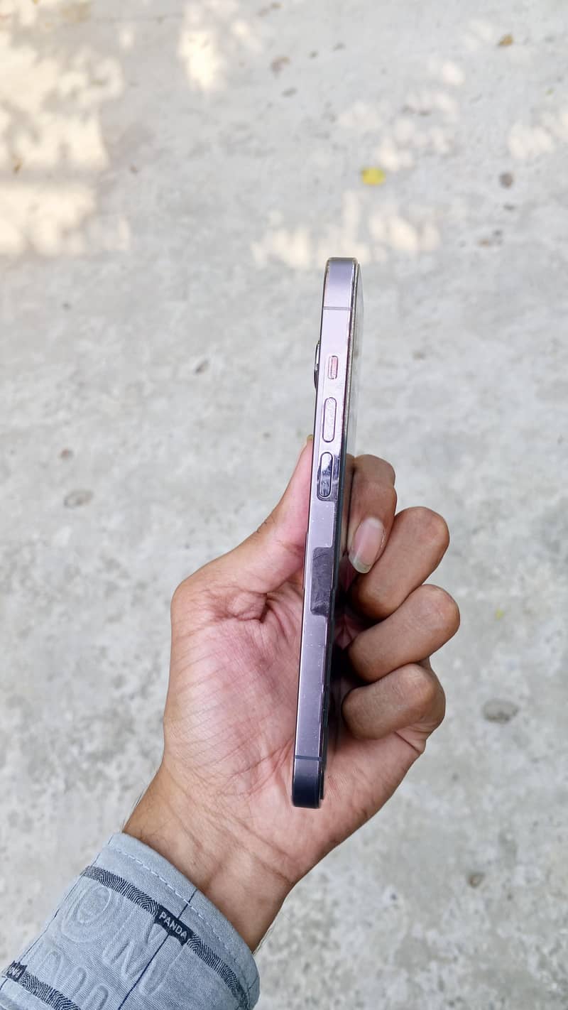 iPhone 14 Pro Sim time available 5