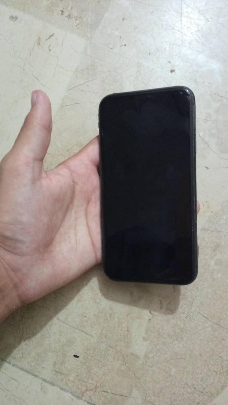 Apple iPhone 11 1