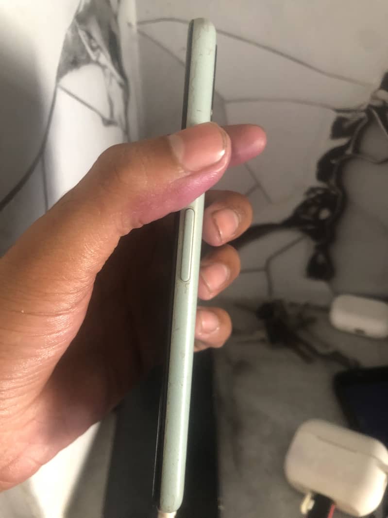 Google Pixel 5 2