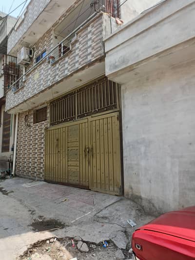 5 Marly house double story Urgent sale.