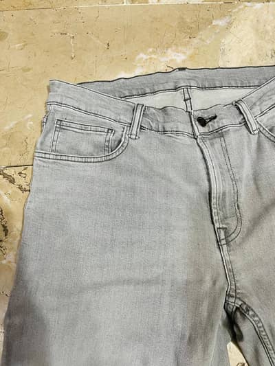 Men's Light Grey straight Fit Stretch Denim Jeans