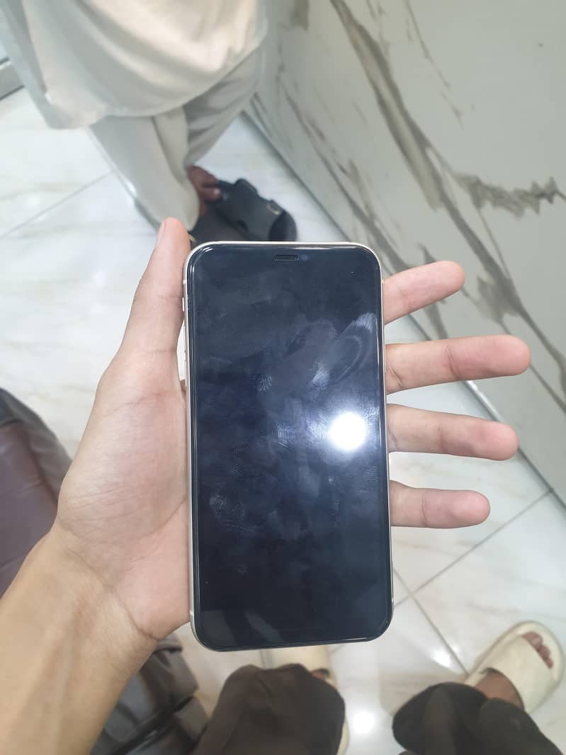 Apple iPhone 11 2