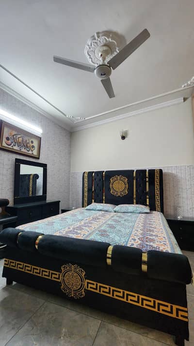 Bedroom Set (Complete) With Coffee Table Chairs