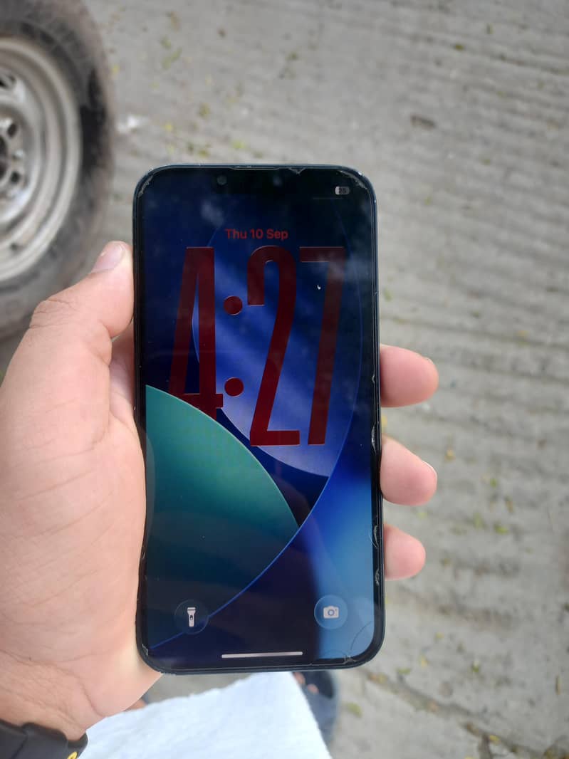 Apple iPhone 14 3