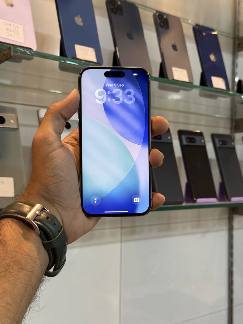 Apple iPhone 15 Pro 2