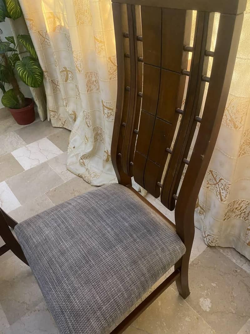 6-seater Dining Table 5