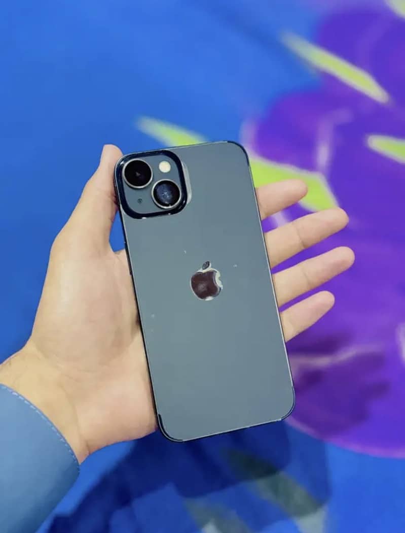 Apple iPhone 13 3