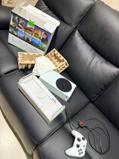 Xbox series s uk model brand new
