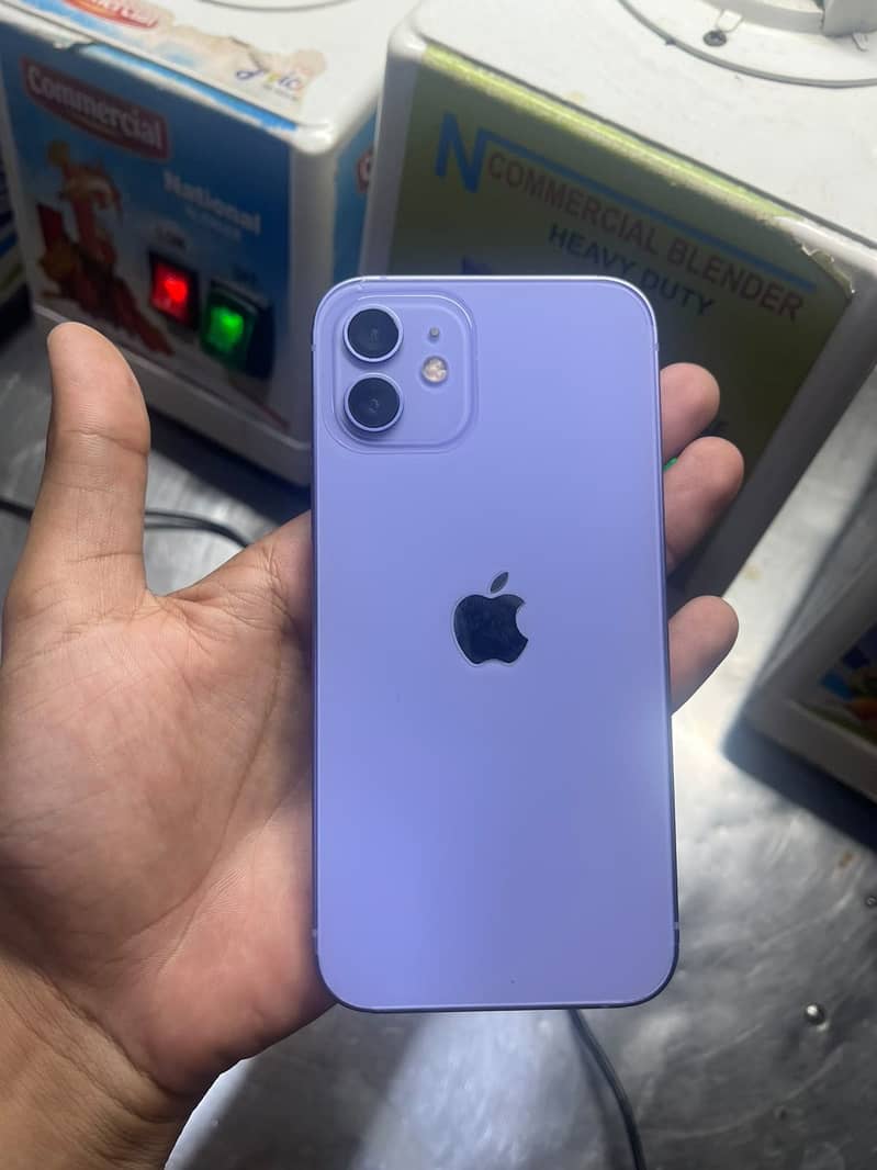 Apple iPhone 12 2