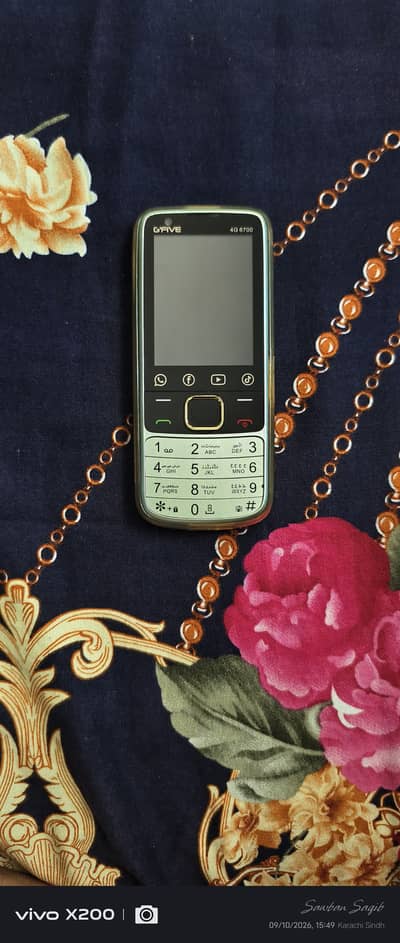 G'Five 6700 4G Touch+Button 2+16Gb-9Months Wrty left 4000mah battery