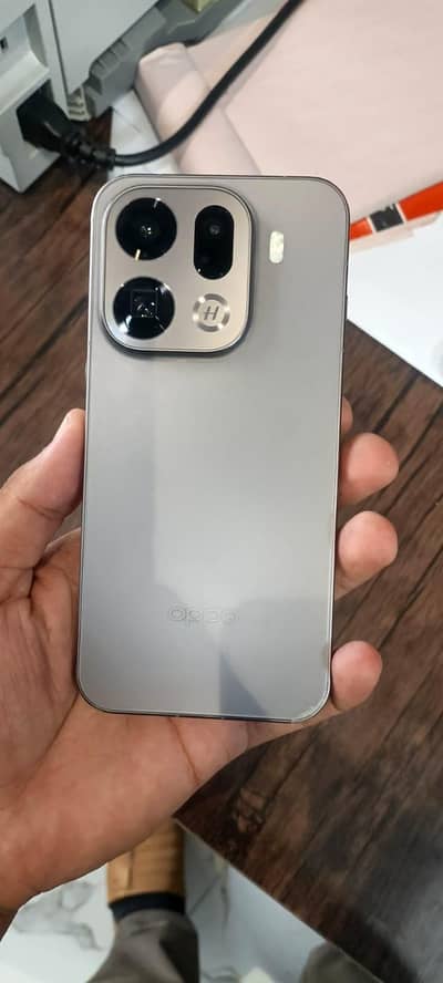 OPPO Find X9 Pro