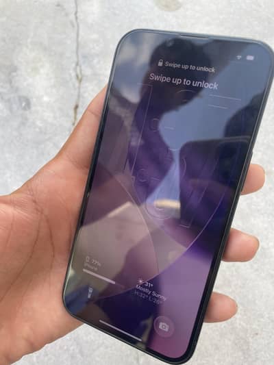 Apple iPhone 13
