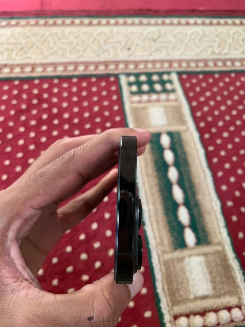 Apple iPhone 14 Pro 4