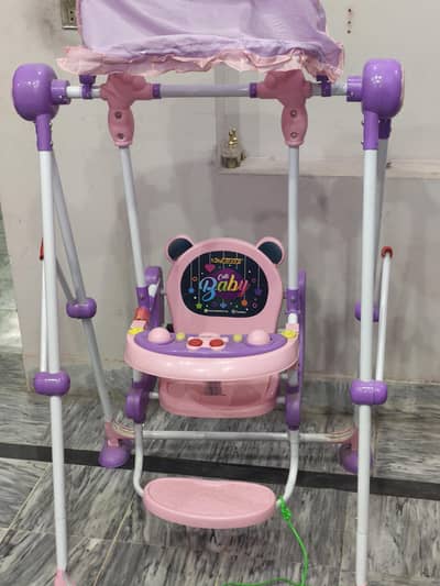 baby 1seater swing in new condition