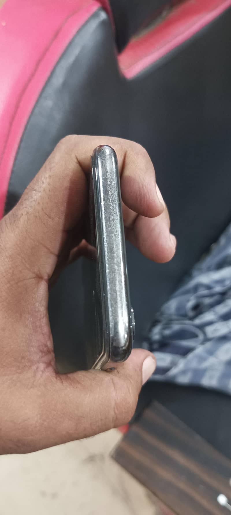 Apple iPhone X 3