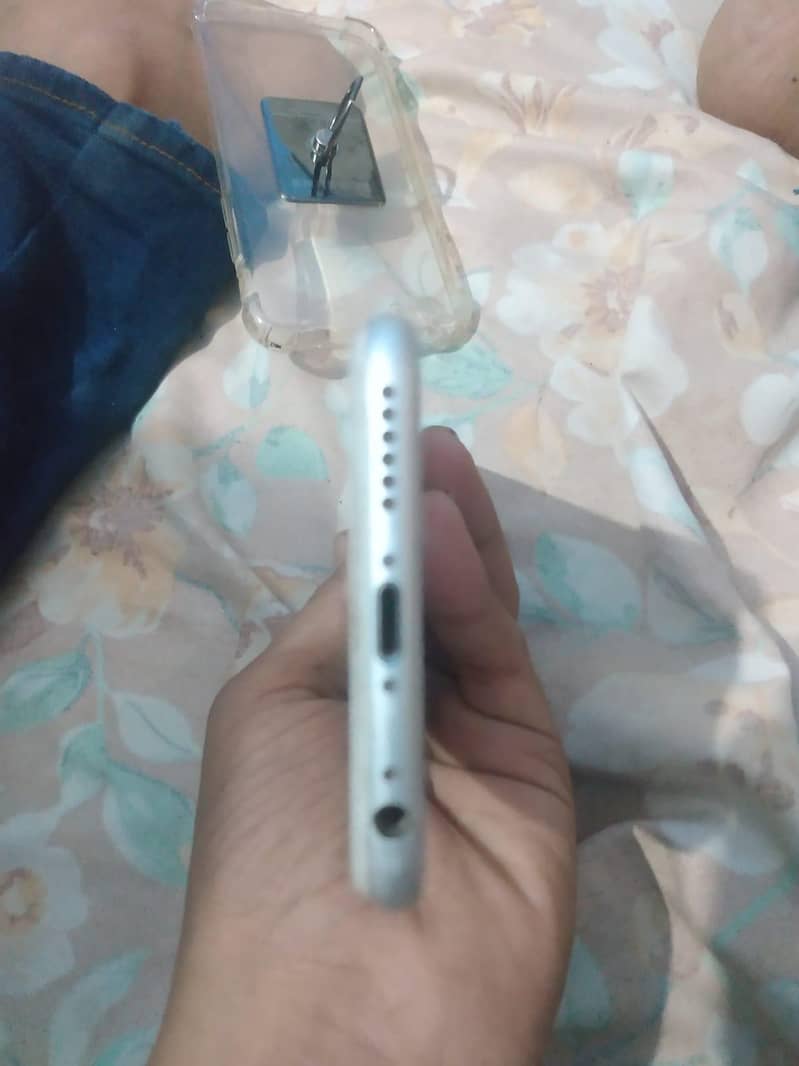Apple iPhone 6 3