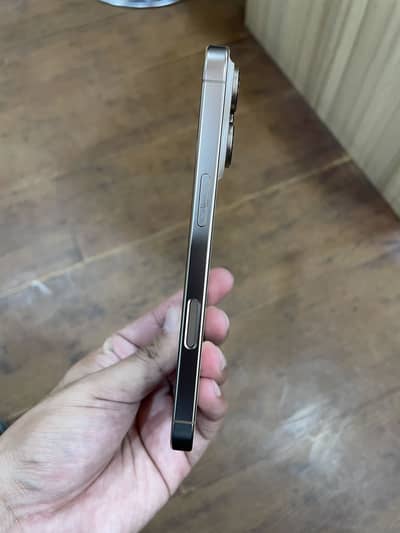 Iphone 16 pro 128 gb jv desert titanium