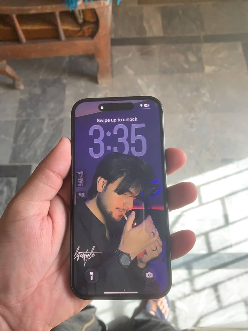Apple iPhone 15 2